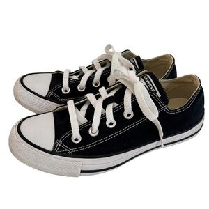 Converse All Star Lo Top Canvas Sneakers Casual Black White Womens 6 Mens 4